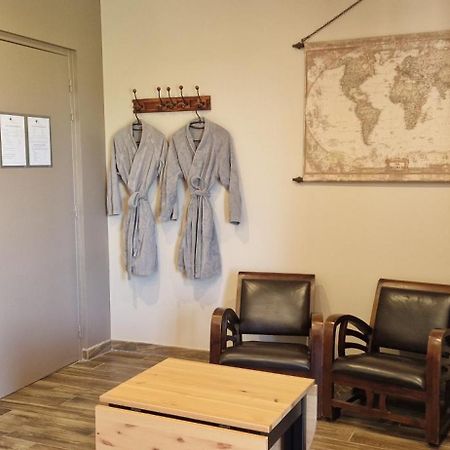Bed and Breakfast Le Miroir Des Etoiles Pomport Exterior foto