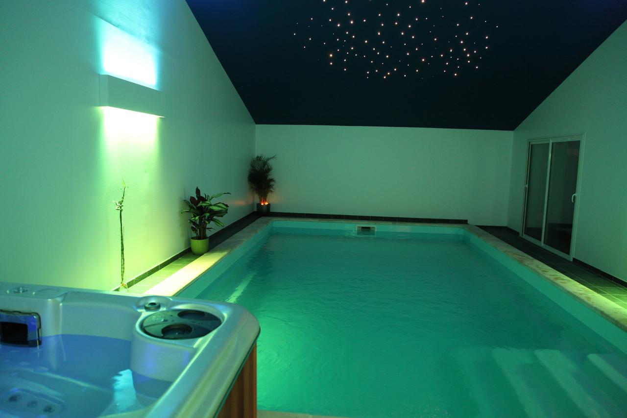 Bed and Breakfast Le Miroir Des Etoiles Pomport Exterior foto